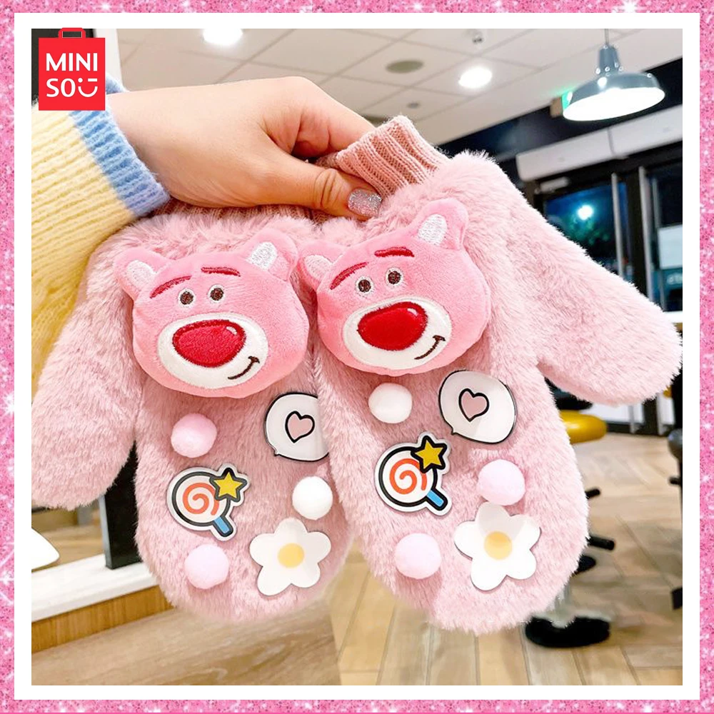 2023 New Miniso Lotso Cartoon Cute Gloves In Winter with Wool Thickened Warm and Cold High Appearance Level Childrens Gloves 
2023 New Miniso Lotso Cartoon Cute Gloves In Winter with Wool Thickened Warm and Cold High Appearance Level Childrens Gloves
