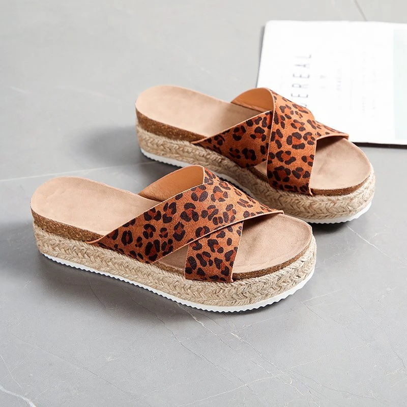 Women's Slippers Summer Women's Thick Sole Leopard Slippers Ladies Cross Strap Wedge Heel Women's High Top Open Toe Shoes 2022 
Women's Slippers Summer Women's Thick Sole Leopard Slippers Ladies Cross Strap Wedge Heel Women's High Top Open Toe Shoes 2022