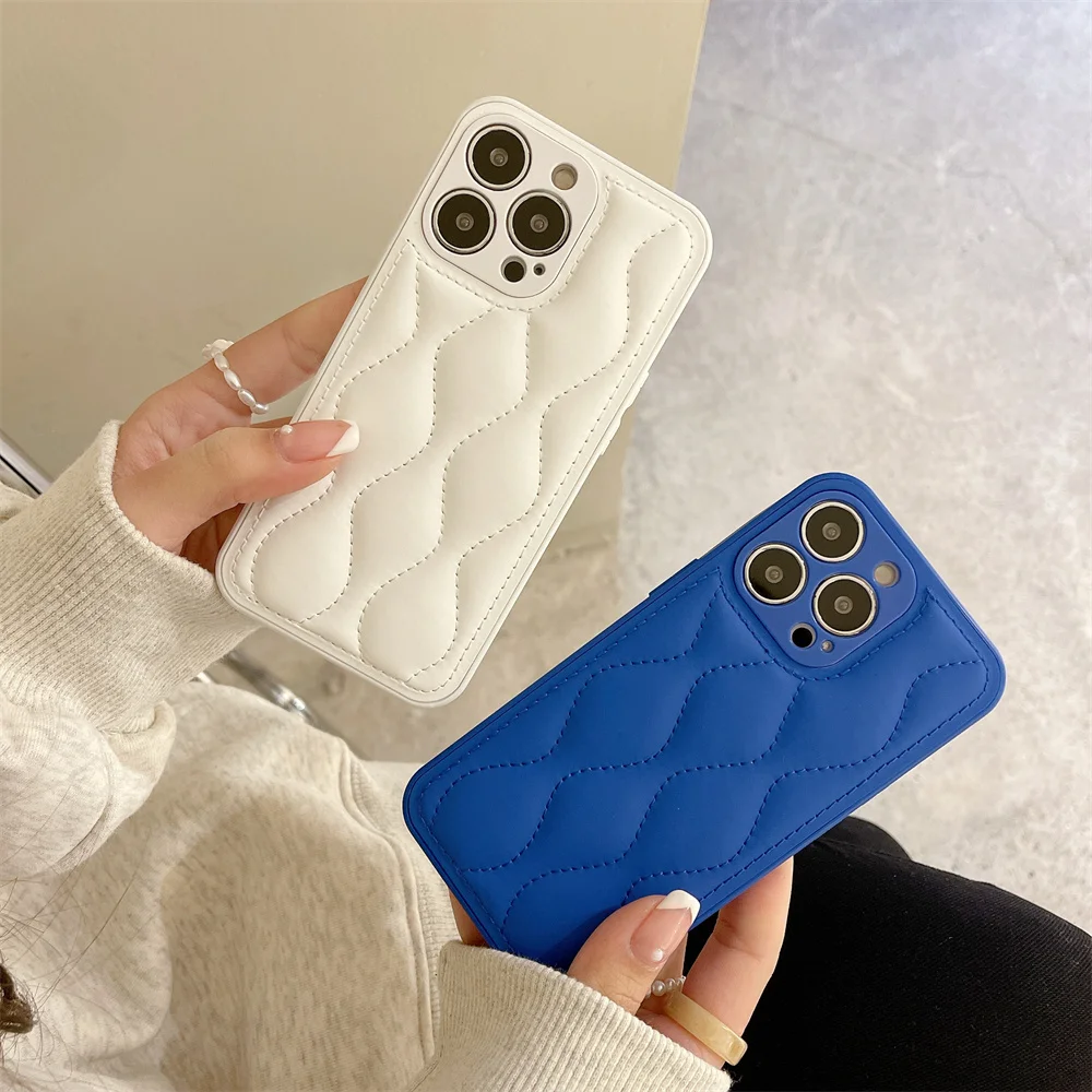 Fashion Down Jacket Phone Case on for iPhone 13 12 11 Pro Max X XS XR The Puffer Case 13 Pro Soft Silicone Wave Pattern Cover
Fashion Down Jacket Phone Case on for iPhone 13 12 11 Pro Max X XS XR The Puffer Case 13 Pro Soft Silicone Wave Pattern Cover