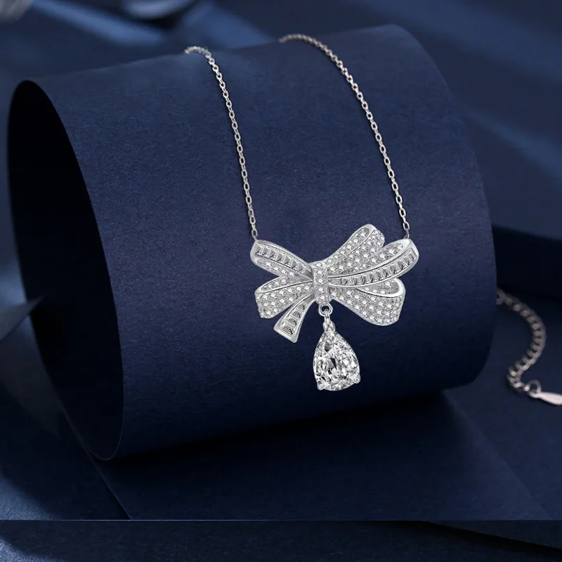 Romantic Bowknot Shaped Pendant Necklaces For Women Full Zirconia Bling Bridal Wedding Necklace Delicate Statement Jewelry
Romantic Bowknot Shaped Pendant Necklaces For Women Full Zirconia Bling Bridal Wedding Necklace Delicate Statement Jewelry