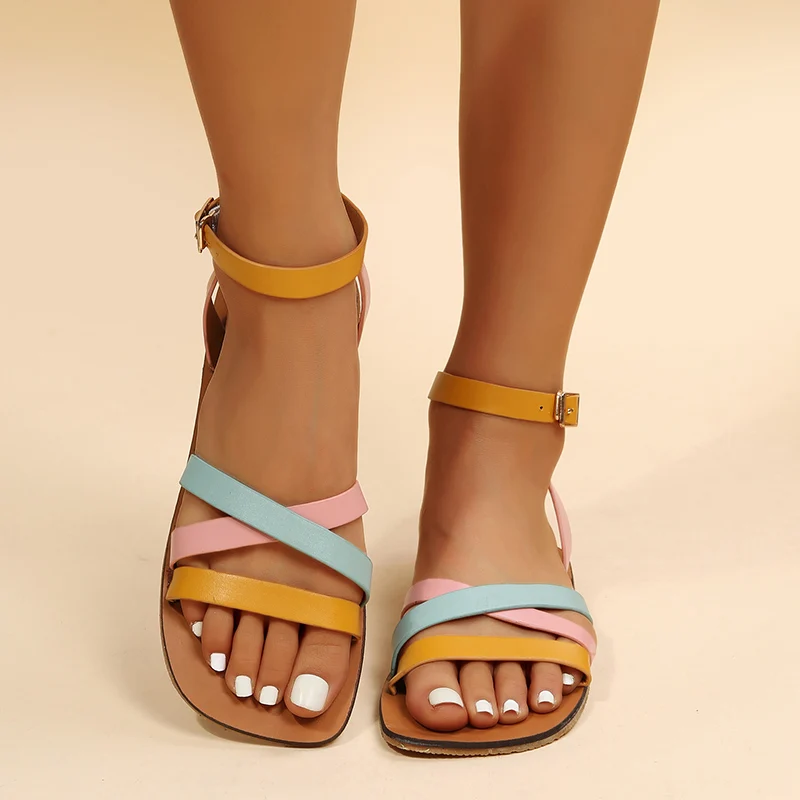 2022 Summer Simple One-word Flat-soled Comfortable Sandals Women Casual Open-toed Slippers Color-blocking Fashion Sandals
2022 Summer Simple One-word Flat-soled Comfortable Sandals Women Casual Open-toed Slippers Color-blocking Fashion Sandals
