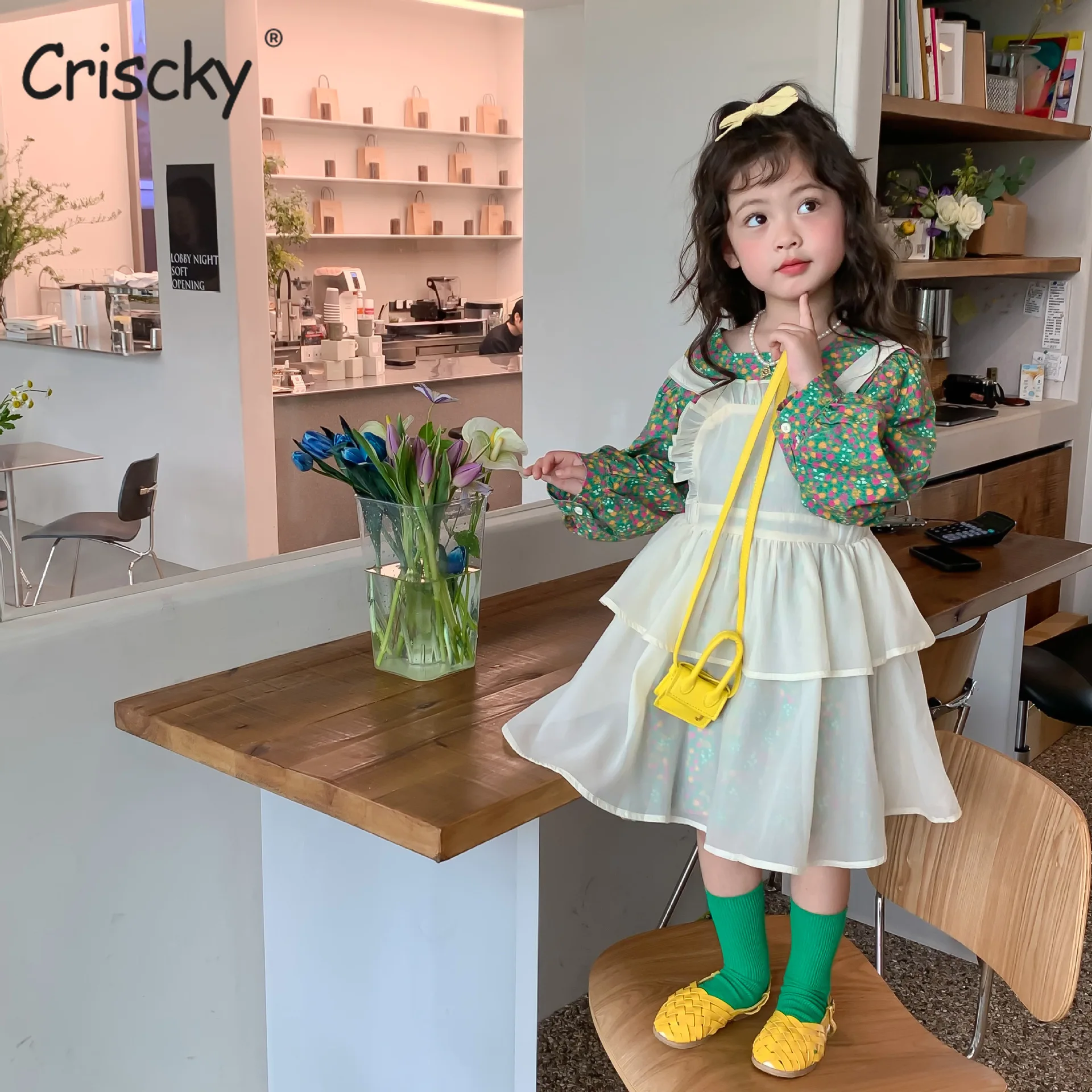 Criscky Girls Dress 2022 Spring Autumn Children's Baby Pastoral Floral Princess Dress + Ruffles Lace Cover Two-piece Set
Criscky Girls Dress 2022 Spring Autumn Children's Baby Pastoral Floral Princess Dress + Ruffles Lace Cover Two-piece Set