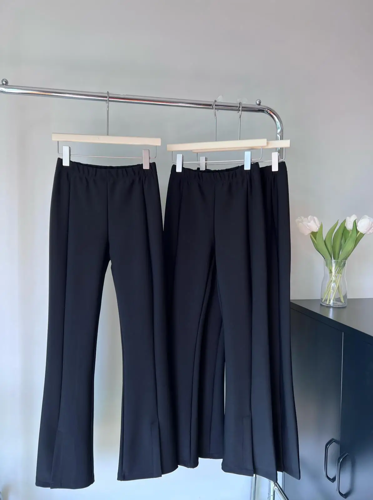 High waist split micro flare pants for women 2023 spring black slim slim casual wide leg mop pants
High waist split micro flare pants for women 2023 spring black slim slim casual wide leg mop pants