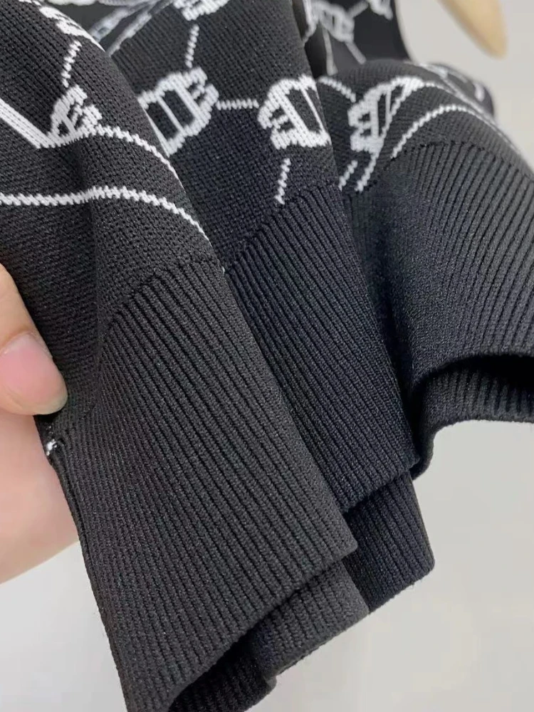 2022 Fall Winter New Maj Round Neck Printed Stretch Sweatpants Sleeveless Women Pullover Vest
2022 Fall Winter New Maj Round Neck Printed Stretch Sweatpants Sleeveless Women Pullover Vest