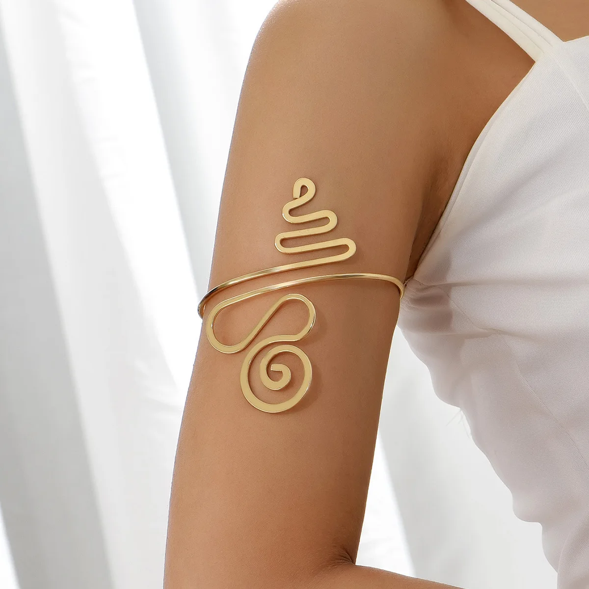 Wrapped Arm Ring Feather Flower Arrows Snake Arm Bracelets for Women Chain Tassel Upper Beach Harness Bondage Bangle Body Jewelr
Wrapped Arm Ring Feather Flower Arrows Snake Arm Bracelets for Women Chain Tassel Upper Beach Harness Bondage Bangle Body Jewelr