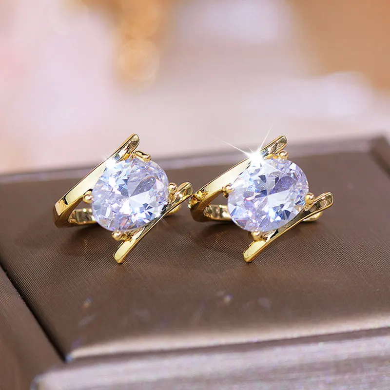 Korean Geometry Luxury Bling AAA Zircon Earrings Shine Glamour Minimalist Earring For Women Temperament Earrings Delicate
Korean Geometry Luxury Bling AAA Zircon Earrings Shine Glamour Minimalist Earring For Women Temperament Earrings Delicate