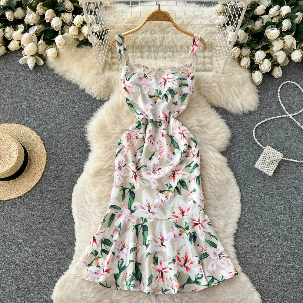 Женское летнее кружевное платье-годе без рукавов с цветочным принтом
Женское летнее кружевное платье-годе без рукавов с цветочным принтом