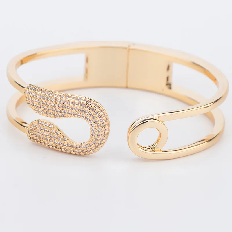 New ins fashion double-layer diamond-encrusted band gold bracelet spring live mouth simple female ring gold-plated jewelry
New ins fashion double-layer diamond-encrusted band gold bracelet spring live mouth simple female ring gold-plated jewelry