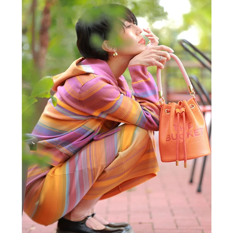 Women Handbag Luxury PU Basket Bag Designer Brand Shoulder Crossbody Tote Bag Fashion Bali Drawstring Bucket Shopper Purse Sac
Women Handbag Luxury PU Basket Bag Designer Brand Shoulder Crossbody Tote Bag Fashion Bali Drawstring Bucket Shopper Purse Sac