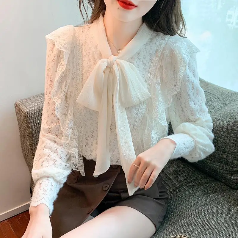 2022 Spring New White Chiffon Blouses for Women Scarf Collar Puff Sleeve Tops Female's Elegant Lace Clothing Korean Style Shirts
2022 Spring New White Chiffon Blouses for Women Scarf Collar Puff Sleeve Tops Female's Elegant Lace Clothing Korean Style Shirts