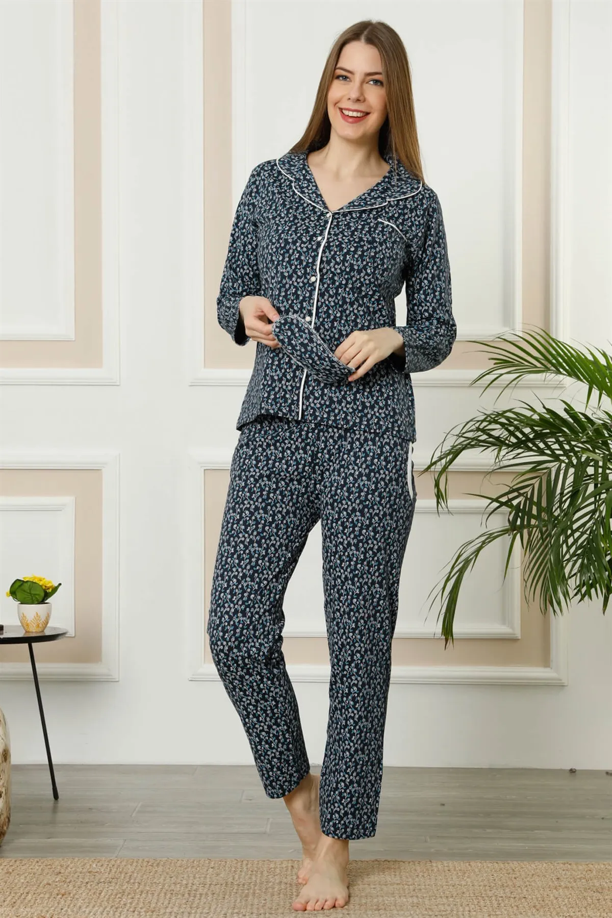 Fashion Cartoon Women 'S Navy Blue Gray Cotton Button Pockets Long Sleeve Pajamas Suit 2461
Fashion Cartoon Women 'S Navy Blue Gray Cotton Button Pockets Long Sleeve Pajamas Suit 2461