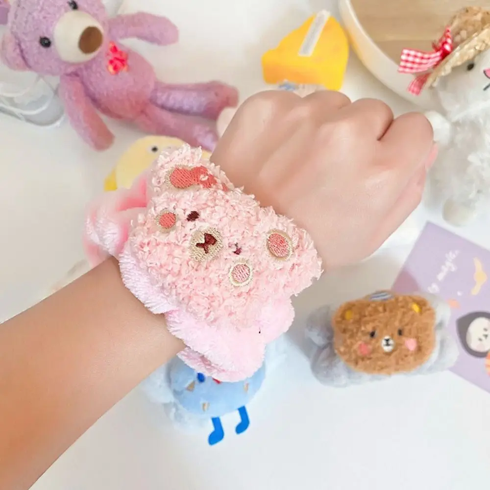 Cute Make up Strap Stainproof Waterproof Prevent Liquid Cuffs Towel Band Wrist Washband Wrist Strap Face Wash Towl 
Cute Make up Strap Stainproof Waterproof Prevent Liquid Cuffs Towel Band Wrist Washband Wrist Strap Face Wash Towl