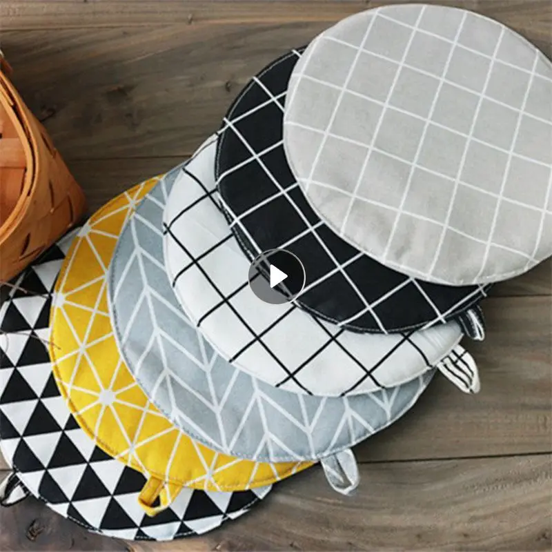 Table Mat 70g Multi-scene Applicable Effective Thermal Insulation Easy To Clean Thickened Fabric Kitchen Utensils Coaster
Table Mat 70g Multi-scene Applicable Effective Thermal Insulation Easy To Clean Thickened Fabric Kitchen Utensils Coaster