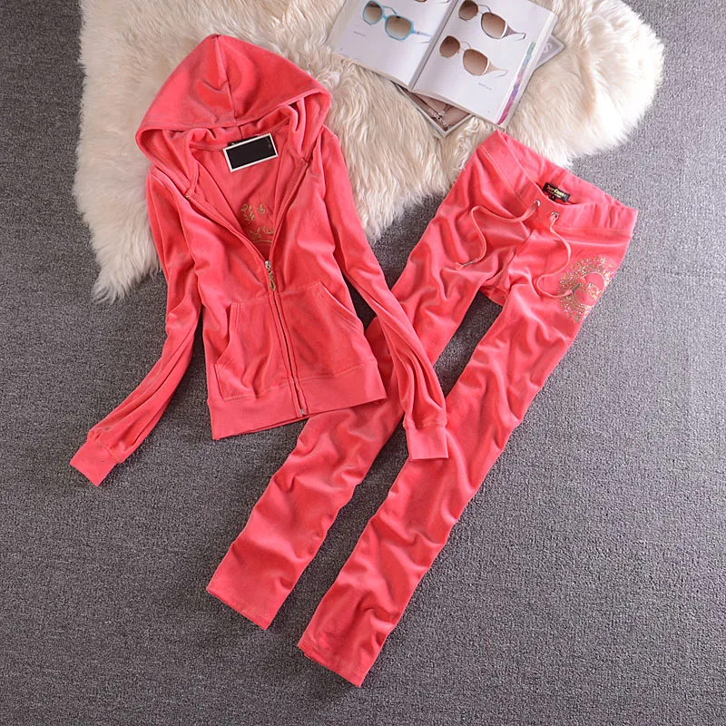 Spring/Fall 2022 Velvet Tracksuit Two Piece Set Women Sexy Hooded Long Sleeve Top And Pants Bodysuit Suit Runway Fashion
Spring/Fall 2022 Velvet Tracksuit Two Piece Set Women Sexy Hooded Long Sleeve Top And Pants Bodysuit Suit Runway Fashion