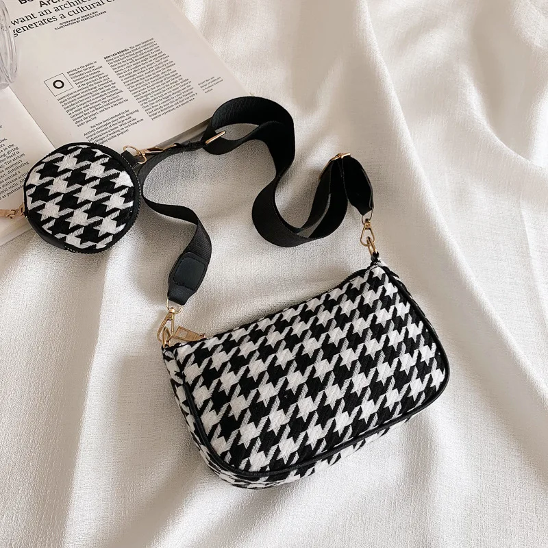 Female Vintage Plaid Printing Shoulder Bags with Mini Round Purse Pendant Women's Bag Casual Small Crossbody Bags Composite
Female Vintage Plaid Printing Shoulder Bags with Mini Round Purse Pendant Women's Bag Casual Small Crossbody Bags Composite