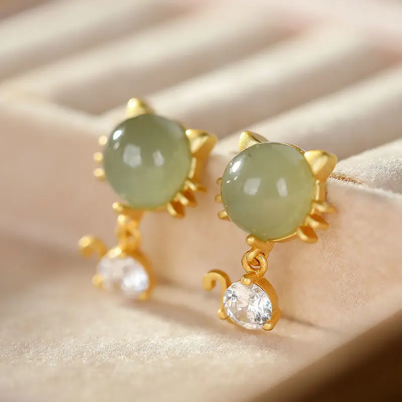Free shipping for 1Pcs natural Hetian jade green jade earrings exquisite cat earrings creative personality women's earrings
Free shipping for 1Pcs natural Hetian jade green jade earrings exquisite cat earrings creative personality women's earrings
