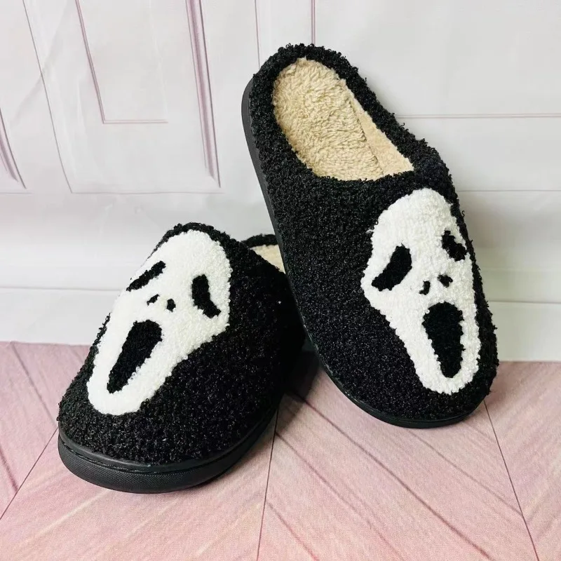 Halloween New Home Skull Cartoon Cotton Slippers for Men and Women Couples Warm Cotton Slippers Plush
Halloween New Home Skull Cartoon Cotton Slippers for Men and Women Couples Warm Cotton Slippers Plush