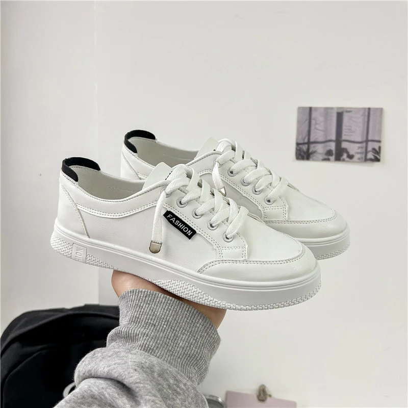 Leisure Women Sneakers Female Flats PU Mid Heels Lace Up Flat Platform Women Shoes Flats Round Toe Vulcanize Shoes Plus Size
Leisure Women Sneakers Female Flats PU Mid Heels Lace Up Flat Platform Women Shoes Flats Round Toe Vulcanize Shoes Plus Size