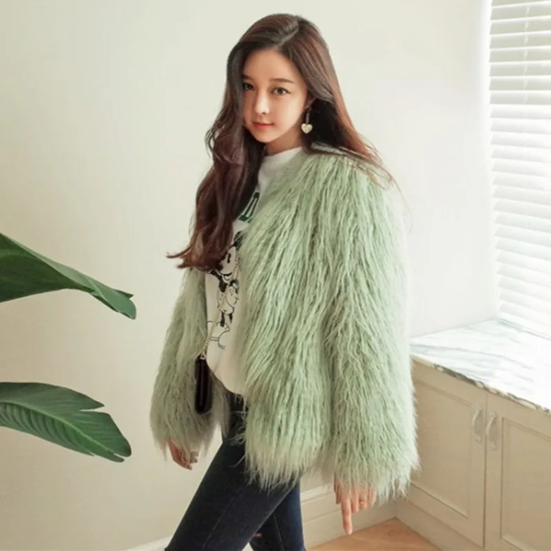 Winter Mink Fur Women's Faux Fur Coat New In Fashion High Street 2022 Korean Slim Fit Women Fox Fur Jacket Thick Warm Fur
Winter Mink Fur Women's Faux Fur Coat New In Fashion High Street 2022 Korean Slim Fit Women Fox Fur Jacket Thick Warm Fur