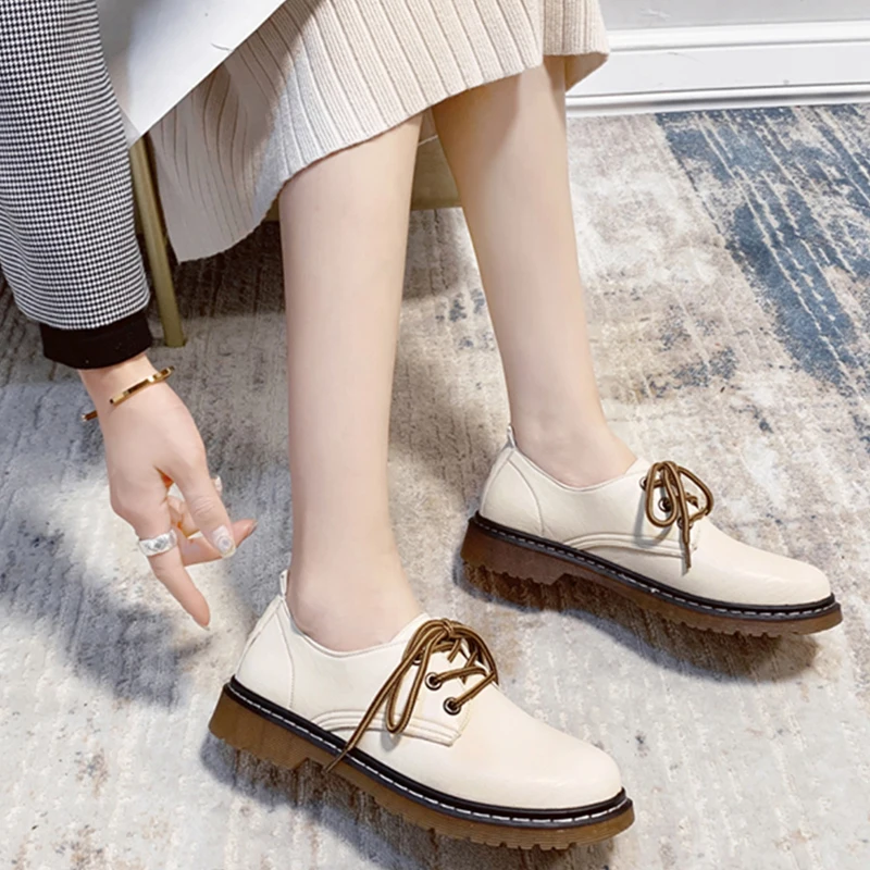 Женские туфли мэри джейн на резинке, Повседневные Дышащие туфли на плоской подошве, оригинальный дизайн, осень 2021
Женские туфли мэри джейн на резинке, Повседневные Дышащие туфли на плоской подошве, оригинальный дизайн, осень 2021