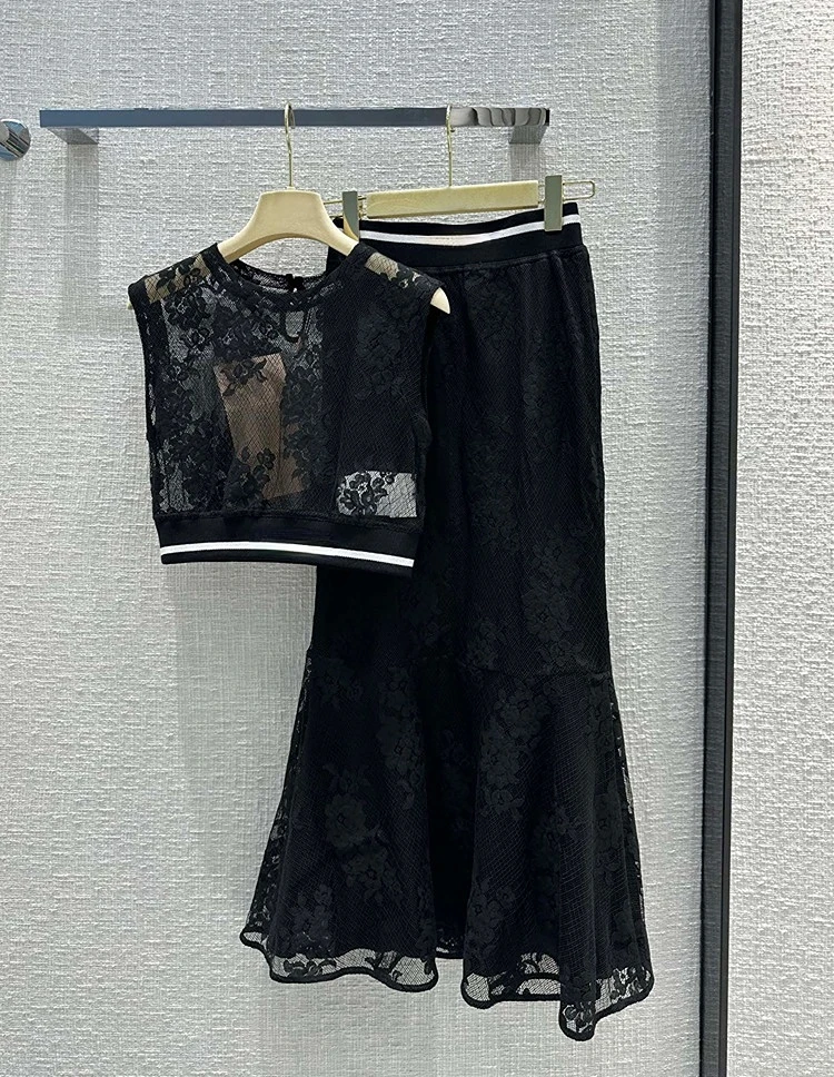 High End Lace Tank Top + Long Skirt Suit Women's Sexy Mind Floral Embroidered Sleeveless Top and Fishtail Skirt Sets
High End Lace Tank Top + Long Skirt Suit Women's Sexy Mind Floral Embroidered Sleeveless Top and Fishtail Skirt Sets