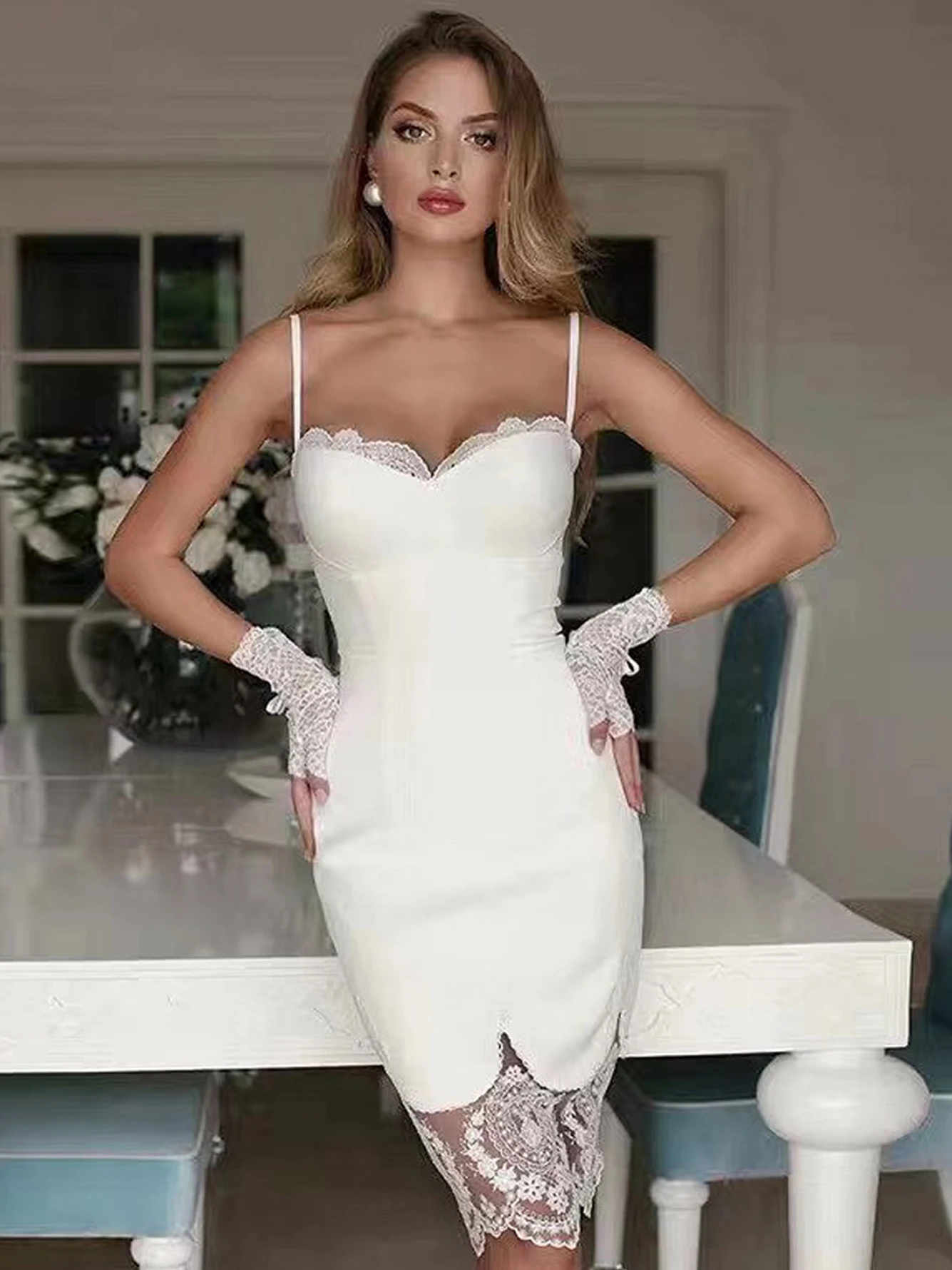 Adyce 2022 New Summer Women's Bandage Dress Sexy Spaghetti Strap Lace Fashion Sleeveless Bodycon Evening Club Party Female Dress
Adyce 2022 New Summer Women's Bandage Dress Sexy Spaghetti Strap Lace Fashion Sleeveless Bodycon Evening Club Party Female Dress