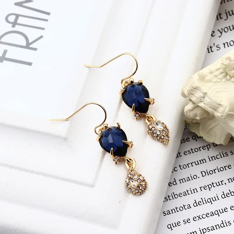 European And American Designers Fashion Retro Drop Earrings Simple Blue Zircon Earrings
European And American Designers Fashion Retro Drop Earrings Simple Blue Zircon Earrings