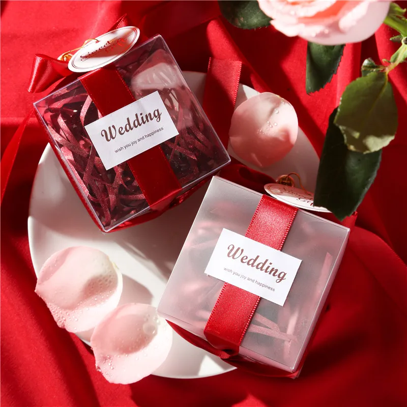 20/30/50pcs Wedding Candy Box Baptism Sugared Almonds Container PVC Matte Clear Chocolate Dragee Box With Pearl Sweet Gift Tags
20/30/50pcs Wedding Candy Box Baptism Sugared Almonds Container PVC Matte Clear Chocolate Dragee Box With Pearl Sweet Gift Tags