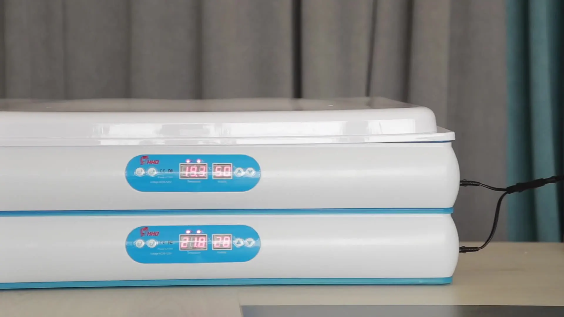 HHD 360 eggs chicken incubator/poultry egg incubator/egg hatchery machine
HHD 360 eggs chicken incubator/poultry egg incubator/egg hatchery machine