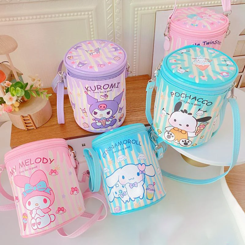 Sanrio Bag Melody Kuromi Hello Kitty Cartoon Bucket Bag Pu Material Storage Inclined Shoulder Bags Girl Children Ctue Toy Gifts
Sanrio Bag Melody Kuromi Hello Kitty Cartoon Bucket Bag Pu Material Storage Inclined Shoulder Bags Girl Children Ctue Toy Gifts