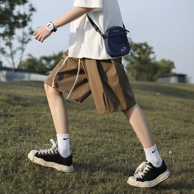 Men's Shorts Coffee Color Overalls Shorts Men's 2022 Summer Thin Section Five-point Pants All-match Straight Pants
Men's Shorts Coffee Color Overalls Shorts Men's 2022 Summer Thin Section Five-point Pants All-match Straight Pants