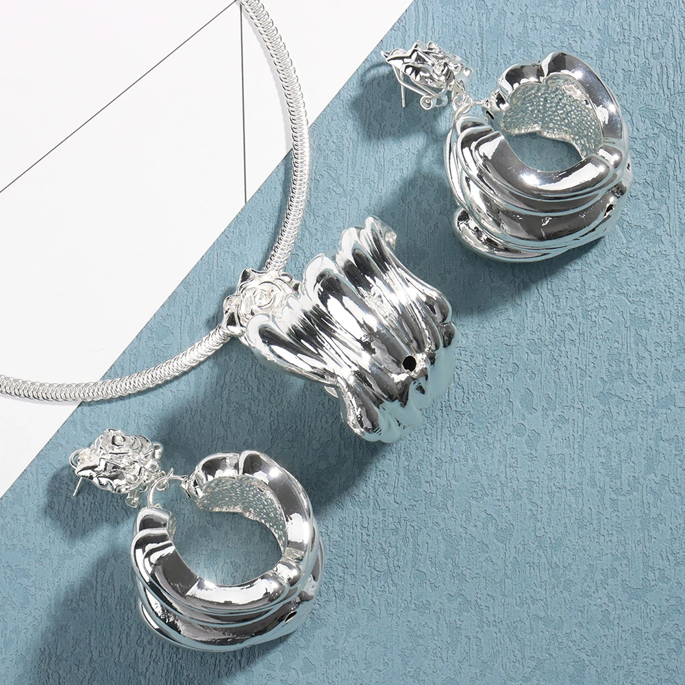 Fashion Jewelry Sets for Women Dubai Sliver Plated Drop Earrings Pendant African Copper Jewelry Collar Wedding Party Gift
Fashion Jewelry Sets for Women Dubai Sliver Plated Drop Earrings Pendant African Copper Jewelry Collar Wedding Party Gift