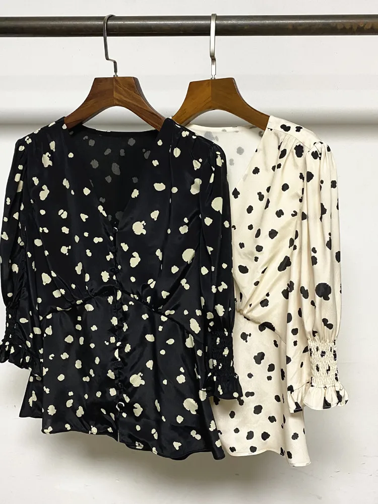 

Silk Blend Women's Printing Shirts Top 2022 new V-neck Three Quarter Sleeve Single Breasted Ladies Ruffles Blouse