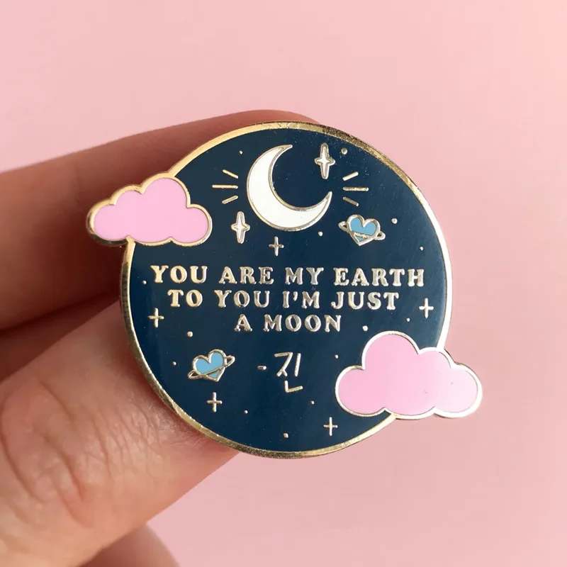 SALeeee You Are My Earth to You I'm Just a Moon Mocha Sakura alphabet cartoon brooch creative jewelry brooch gift
SALeeee You Are My Earth to You I'm Just a Moon Mocha Sakura alphabet cartoon brooch creative jewelry brooch gift
