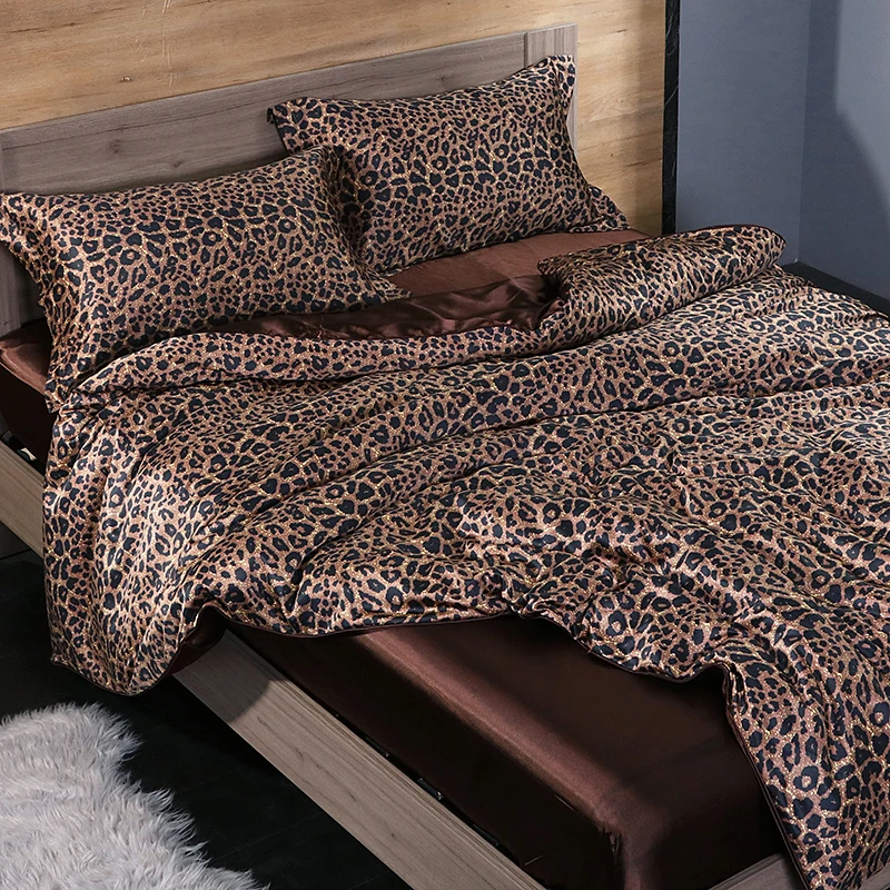 Summer Solid Color Silky Bedding Set European Vintage King Size Luxury Bed Cover Double Winter Quilted Quilts Sabanas Bed Linens
Summer Solid Color Silky Bedding Set European Vintage King Size Luxury Bed Cover Double Winter Quilted Quilts Sabanas Bed Linens