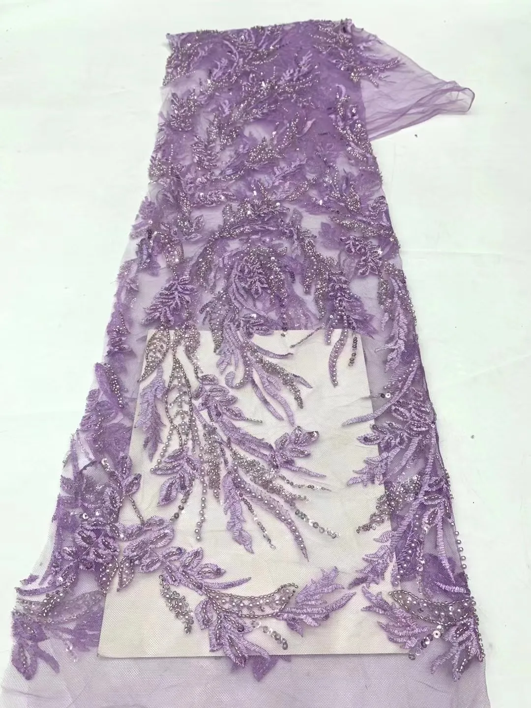Luxury Pueple Handmade Beaded Lace with Sequins African Lace Fabric 2022 High Quality Nigerian Mesh Lace for Dress
Luxury Pueple Handmade Beaded Lace with Sequins African Lace Fabric 2022 High Quality Nigerian Mesh Lace for Dress