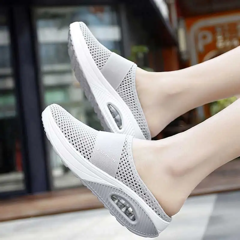 Summer Women's Slipper Solid Color Mesh Platform Sandals Ladies Convenient Slip on Loafers Light Leisure Beach Slides Wholesale
Summer Women's Slipper Solid Color Mesh Platform Sandals Ladies Convenient Slip on Loafers Light Leisure Beach Slides Wholesale