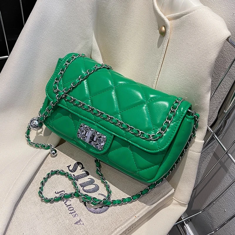 Luxury Cute Crossbody Messenger Sling Bag for Women 2022 Lady Quilted Summer Female Lingge Chain Brand Shoulder Handbag Purse
Luxury Cute Crossbody Messenger Sling Bag for Women 2022 Lady Quilted Summer Female Lingge Chain Brand Shoulder Handbag Purse