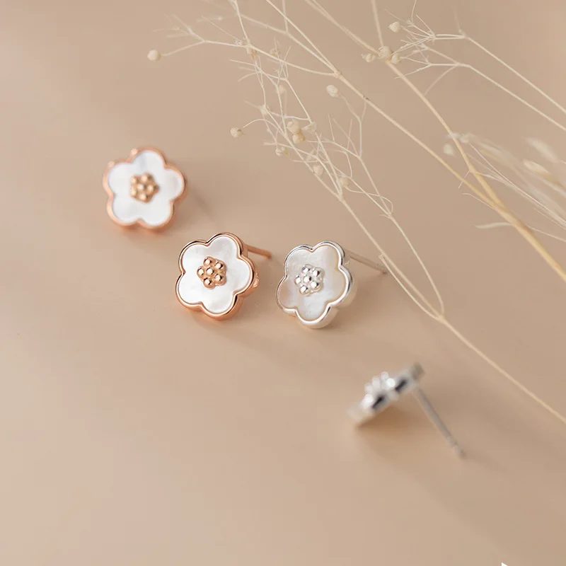 Hot Sale New Famous Brand 925 Sterling Silver Luxury Flower Earrings for Women Top Real Mother of Shell Designer Jewelry
Hot Sale New Famous Brand 925 Sterling Silver Luxury Flower Earrings for Women Top Real Mother of Shell Designer Jewelry
