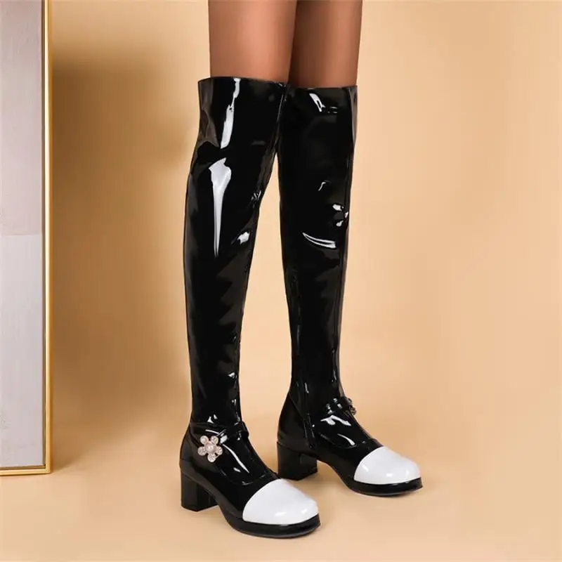 Women European and American High Boots Over The Knee Color Matching Round Head PU Needle Flower Fashion All-match Women Shoes
Women European and American High Boots Over The Knee Color Matching Round Head PU Needle Flower Fashion All-match Women Shoes