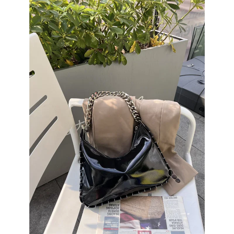 Women Luxury Designer Genuine Bags Leather Chain Women Handbags Shoulder Female Bag New Casual Fashion Ladies Shoulder Bags 2023
Women Luxury Designer Genuine Bags Leather Chain Women Handbags Shoulder Female Bag New Casual Fashion Ladies Shoulder Bags 2023