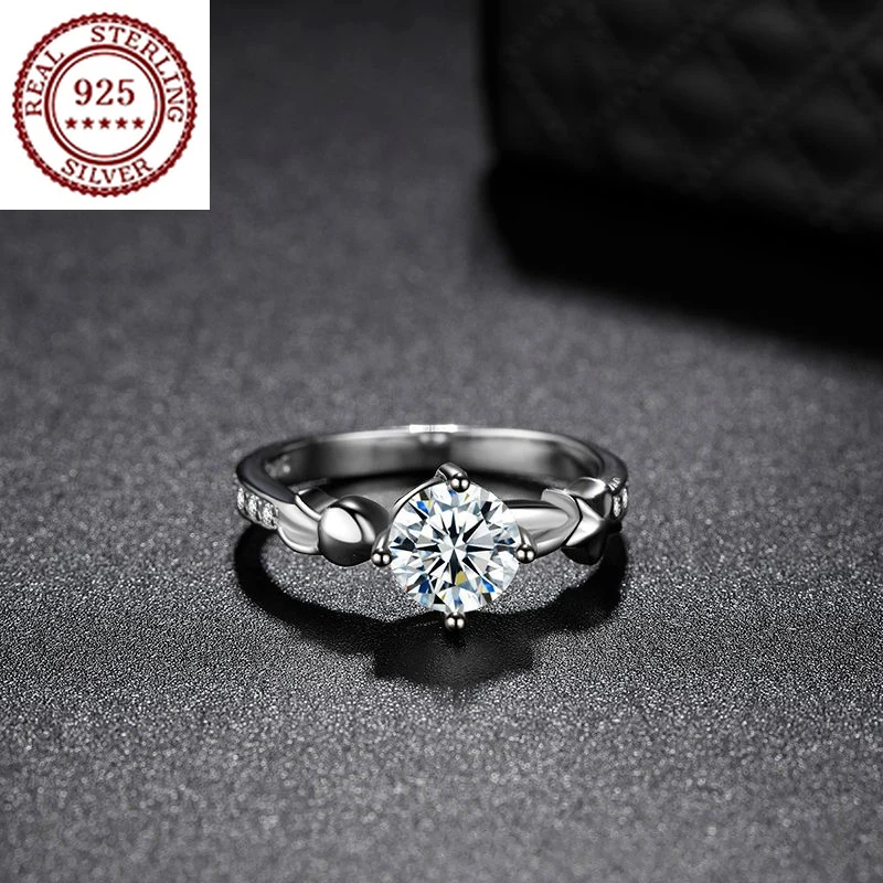 Japanese and Korean Style Fashion S925 Silver Platinum-plated Four Prong Setting Diamond Ring Women's Engagement Jewelry Gift
Japanese and Korean Style Fashion S925 Silver Platinum-plated Four Prong Setting Diamond Ring Women's Engagement Jewelry Gift
