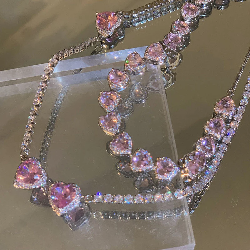Korean Sweet Pink Crystal Heart Necklace for Women Girls Shine Zircon Snake Chain Choker Collare Statement Wedding Party Jewelry 
Korean Sweet Pink Crystal Heart Necklace for Women Girls Shine Zircon Snake Chain Choker Collare Statement Wedding Party Jewelry