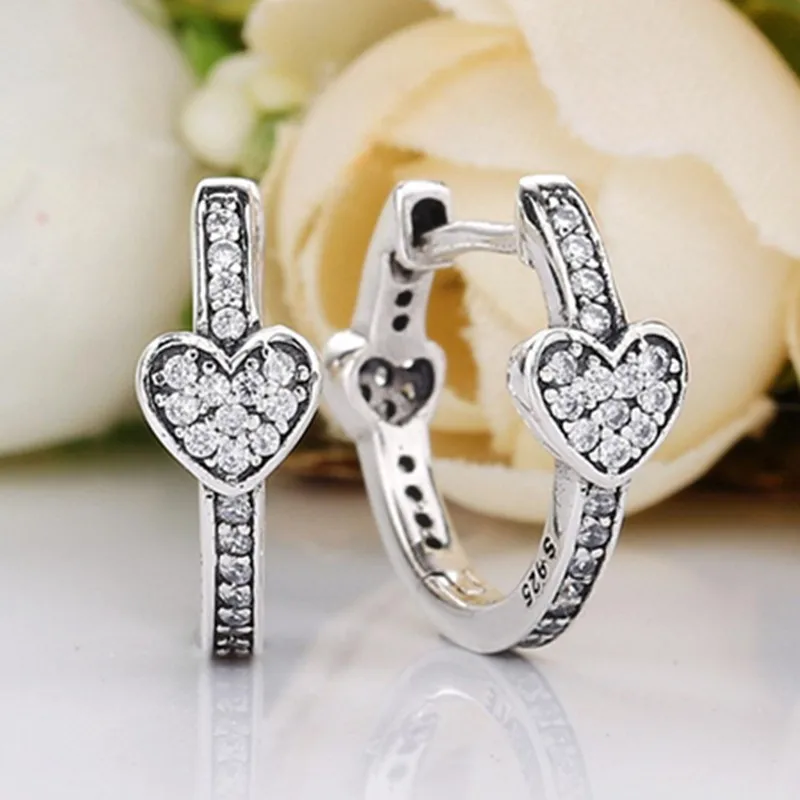 Authentic 925 Sterling Silver Sparkling Alluring Hearts With Crystal Stud Earrings For Women Wedding Gift Fashion Jewelry
Authentic 925 Sterling Silver Sparkling Alluring Hearts With Crystal Stud Earrings For Women Wedding Gift Fashion Jewelry