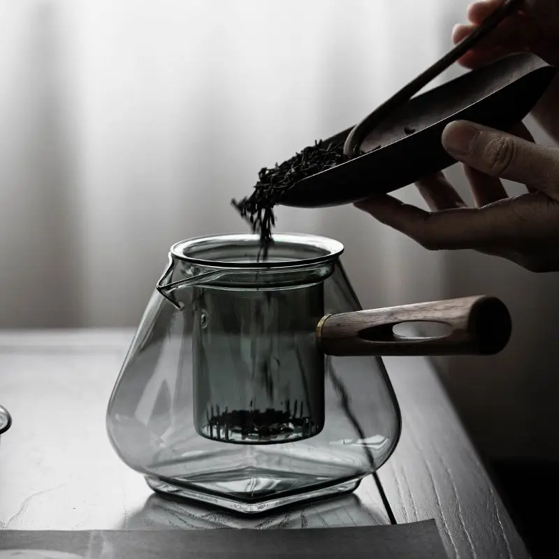 Smoke Grey Glass Teapot Handheld Teapot Exquisite Tea Set Side Handle Tea Kettle Teapot Heat-resisting Glass Pot Side Handle Pot
Smoke Grey Glass Teapot Handheld Teapot Exquisite Tea Set Side Handle Tea Kettle Teapot Heat-resisting Glass Pot Side Handle Pot