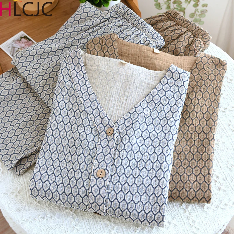 New Women's Cotton Crepe Gauze Long-sleeved Pijama V-Neck Pyjamas Women Full Length Pajamas Loungewear Sleepwear Home Clothes
New Women's Cotton Crepe Gauze Long-sleeved Pijama V-Neck Pyjamas Women Full Length Pajamas Loungewear Sleepwear Home Clothes