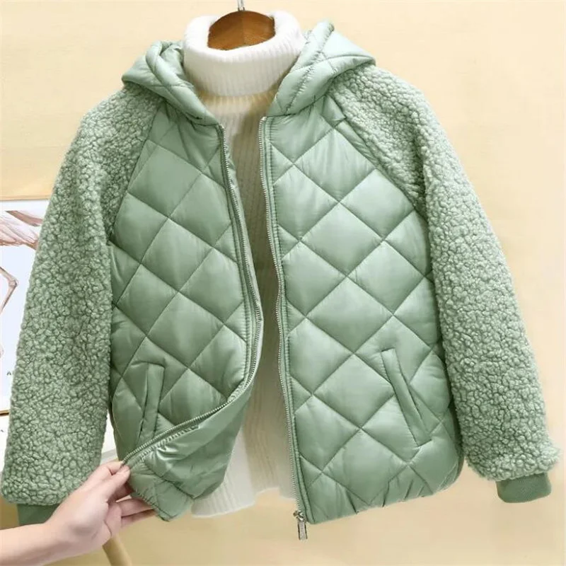 Lambswool Women's Jacket Short Coat Winter New Hood Loose Lamb-like Wool Female Cotton Coat Outwear Lightweight Cotton-padded
Lambswool Women's Jacket Short Coat Winter New Hood Loose Lamb-like Wool Female Cotton Coat Outwear Lightweight Cotton-padded