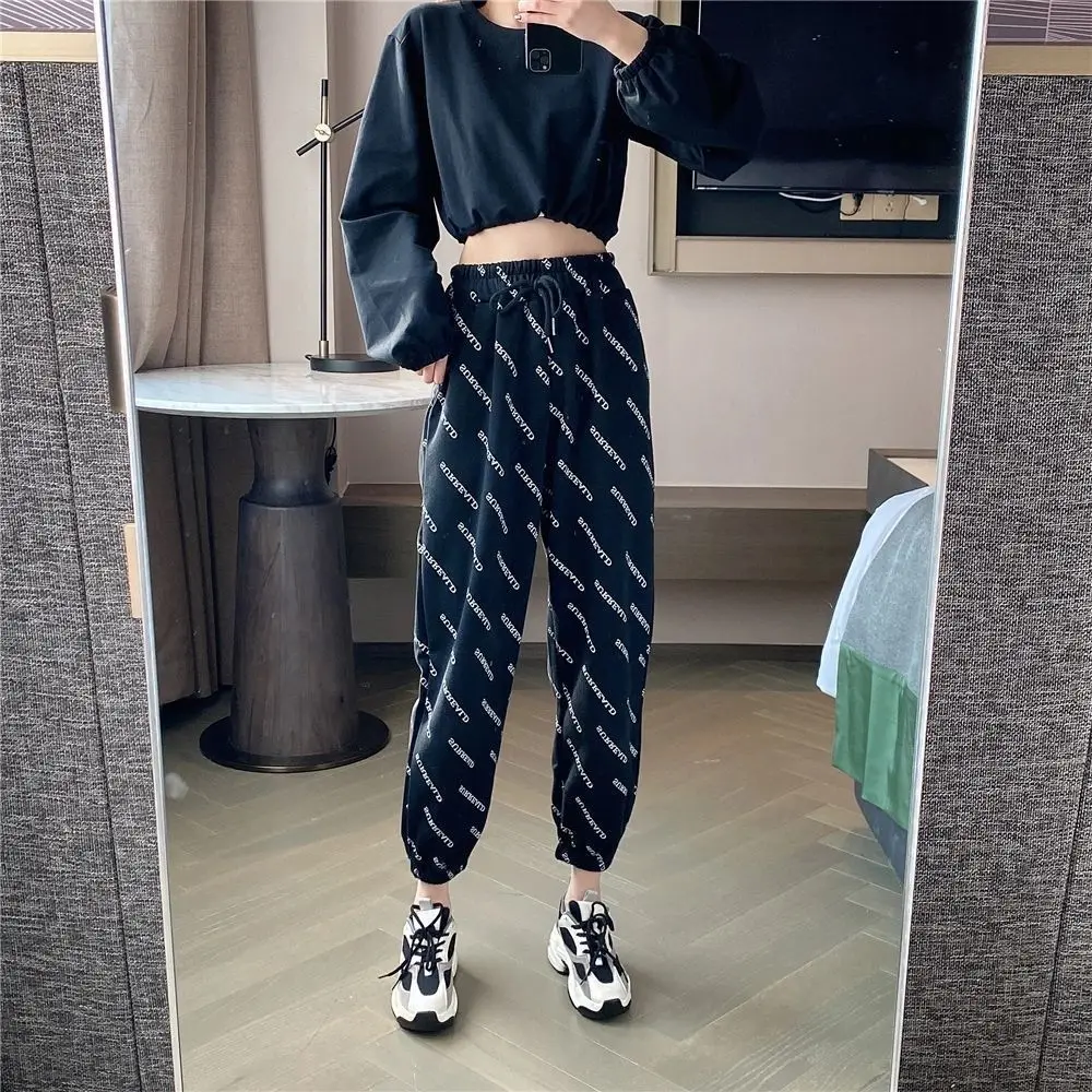 Women's Summer Cropped Sweat Sports Pants High Waist Sweatpants Harem Jogging Black Cropped Trousers for Women Sarouel Joggers
Women's Summer Cropped Sweat Sports Pants High Waist Sweatpants Harem Jogging Black Cropped Trousers for Women Sarouel Joggers