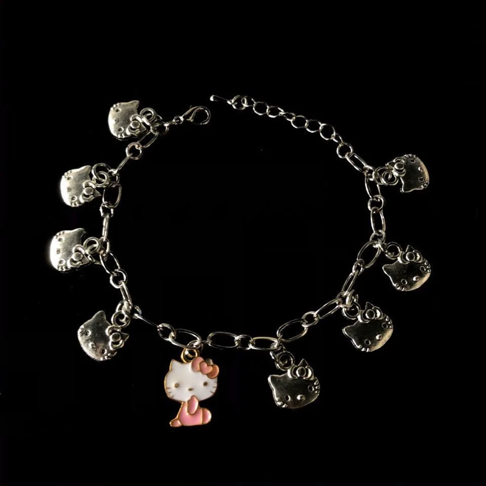 Kawaii Sanrio Cartoon Bracelet Compound Metal Cute Hello Kitty Fashion Accessories Christmas Creative Birthday Gifts
Kawaii Sanrio Cartoon Bracelet Compound Metal Cute Hello Kitty Fashion Accessories Christmas Creative Birthday Gifts
