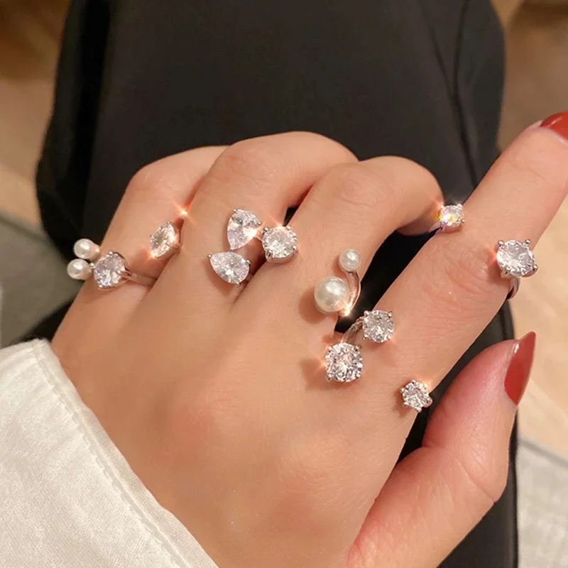 2022 New Elegant Crystal Pearl Open Butterfly Ring for Women Shiny Geometric Cubic Zirconia Rings Wedding Party Jewelry Gifts
2022 New Elegant Crystal Pearl Open Butterfly Ring for Women Shiny Geometric Cubic Zirconia Rings Wedding Party Jewelry Gifts